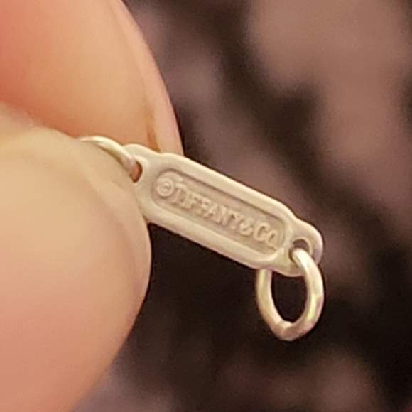 Tiffany Double Heart Tag Pendant ♥️ GREAT GIFT FOR MOTHER'S 🎁 DAY. - Picture 2 of 8